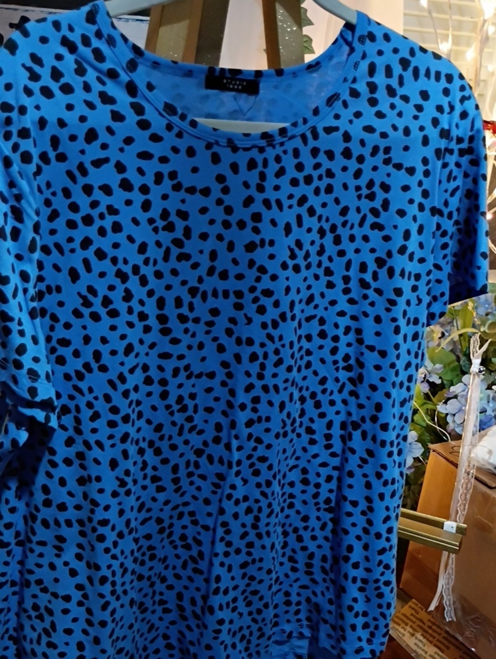 Blue Short-Sleeve Animal Spot Crew Neck Top - Women - New